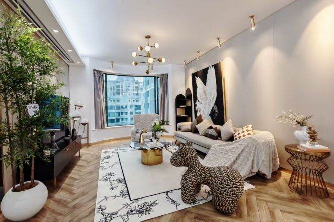Cozy 2BR High-floor Residence w/Floor Heating+Bund Views in South Bund
