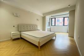 Simple Stylish 2Brm With 2 Balconies Near Line 2 Weining Rd