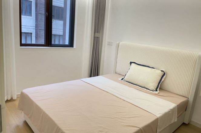 Cozy 1br apt,open kitchen,with elevator,close to Line 2 