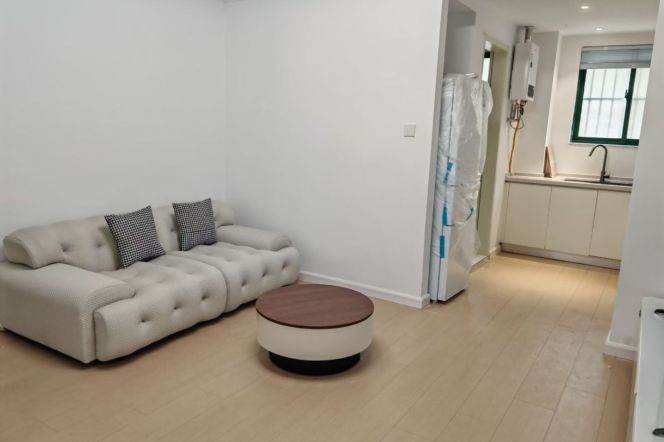 Renovated 1br apt in Beixinjing,close to Line 2