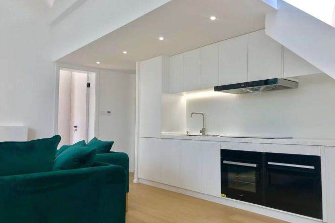 Good lighting 1+1brs&2baths with terrace near Changshu Road