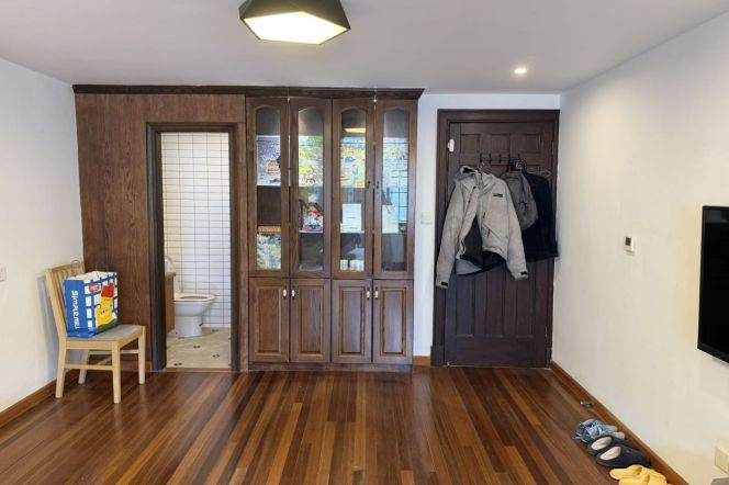 Nice terrace 1Br/1Lr/2Bts apt nr Changping rd,M7