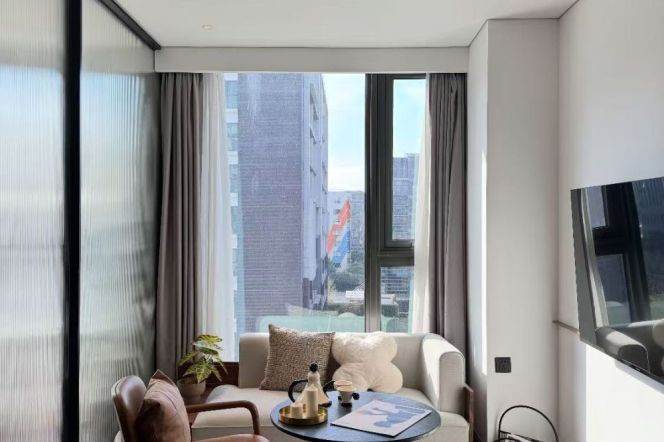 1BR near line 9/12/15 Caohejing and Shanghai Normal Uni can long and short term lease