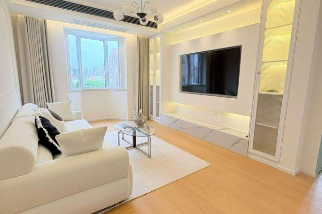 zhongshan park station two bedrooms