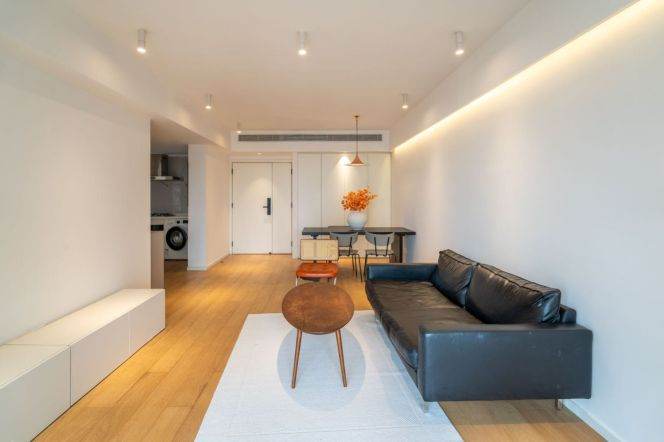 20k Spacious 3Br 2Bathr with floor heating Nr Jiangsu Rd.line2 /11
