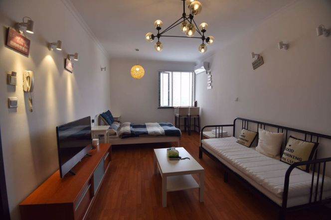 Lovely and cozy one bedroom with elevator near iapm 