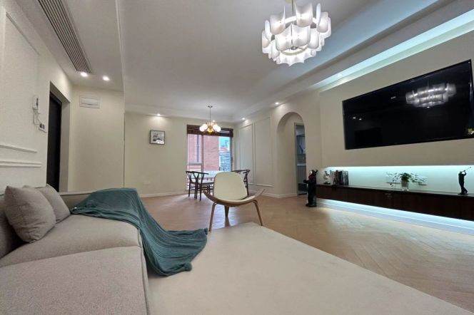 Zhongshan Park/2br1bt/central AC/floor heat/oven/dishwasher/tennis court