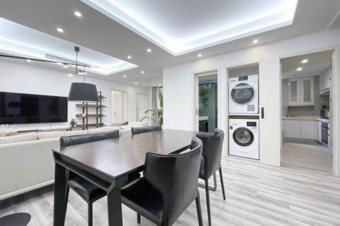 Elevator 3BR-Changning Road - 3 minutes to Line 2/3/4 - Zhongshan Park