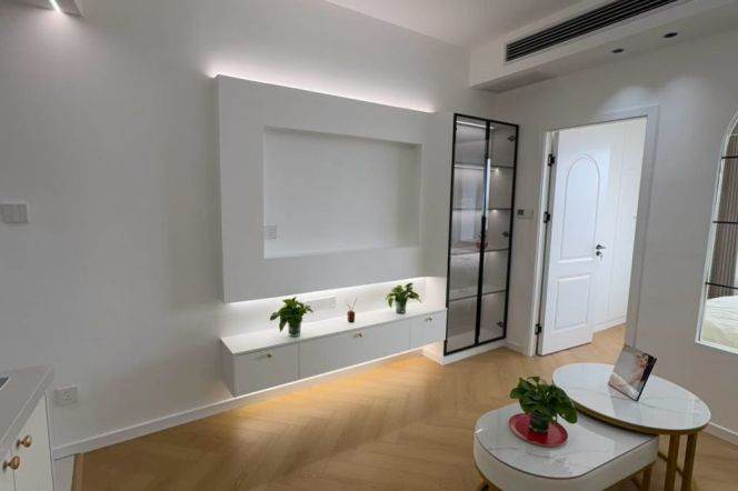 ECNU,brand new 1br 1 separate lr@L3/4/13 Jinshajiang Road,elevator,high floor