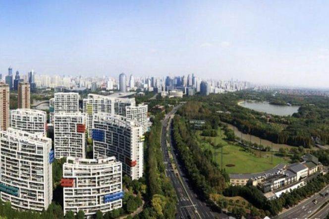 Modern 3brs with floor heating and balcony  beside the biggest park