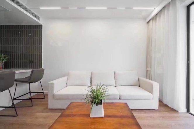 Valuable Yueyang Rd with Balcony/Floorheating/Oven 16.2K