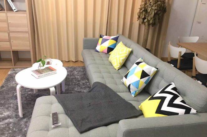 Modern 3BR 2BA in Lujiazui, Pudong | Close to Metro, Excellent Value