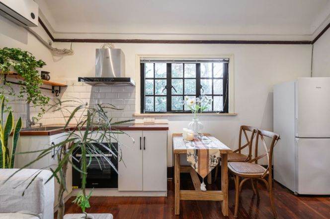 Charming 1Br/1Lr/1Bt apt nr Changshu rd,M1/7/10/12