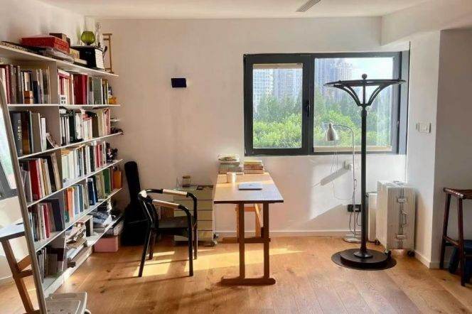 spacious & bright 2br apt lovely open balcony nr  Jiaotong university