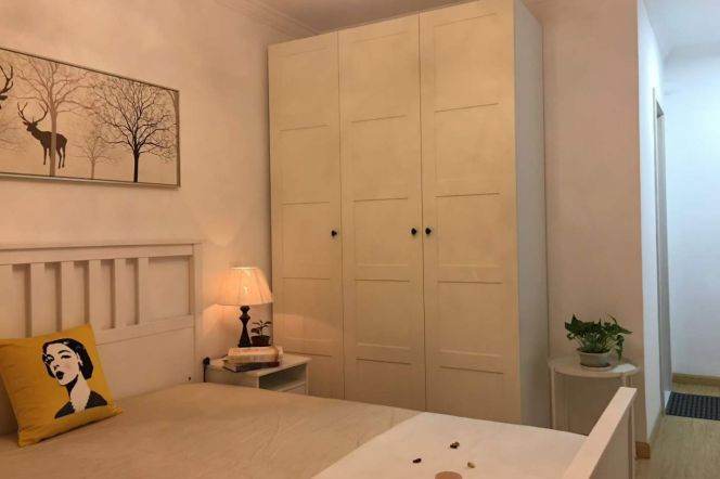 Modern 3BR 2BA in Lujiazui, Pudong | Close to Metro, Excellent Value