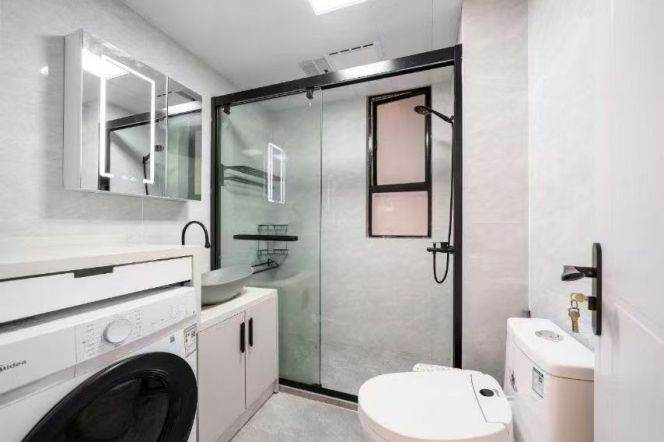 Wu Kang Building, located in a popular area, offers extremely good value for money. It has 4 brs.