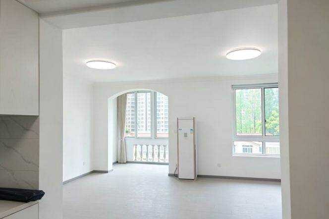 Brand new 4brs/176sqm & loft @W Nanjing Rd metro