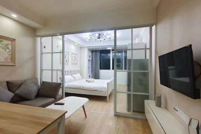 Nice&bright 1br/1lr @dapuqiao  sta 5.7k