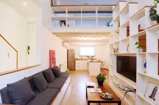 Full furnished 2brs/2baths & heating/loft @S Shanxi Rd & Line 1/12/13