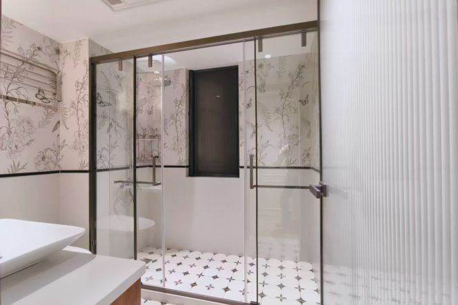 Lvzhou City Garden L 7 13, Changshou Road Metro Station. 3 brs, with underfloor heating 