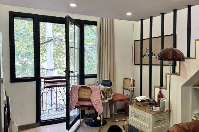 South Shanxi rd 1BR with balcony