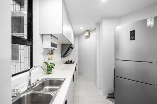 High-rise 4br/2bt Spacious Flat beside Normandy Apts