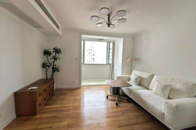 jiaotong university station one bedroom