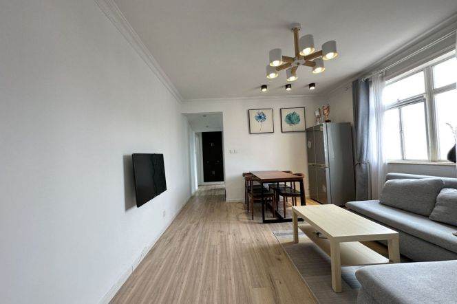 Elevator 2Brs/1Lr/1Bt apt nr Changping rd,M7/14