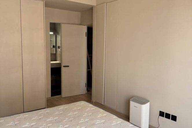 Jing'an temple elevator 2BR 2BATH apartment