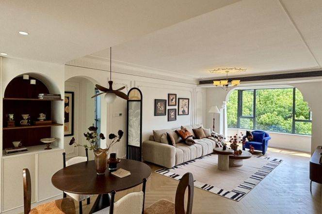 3Bdrs 2Baths Apt/Modern&Spacious&Bright /open balcony/L7/13 Changshou Rd/elevator