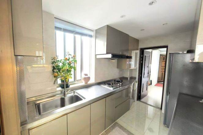 jiaotong university station one bedroom