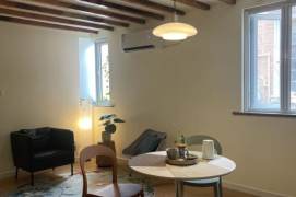 West Nanjing Rd Station 2Br/2Bath Line2/12/13