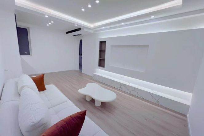 jiangning rd station one bedroom