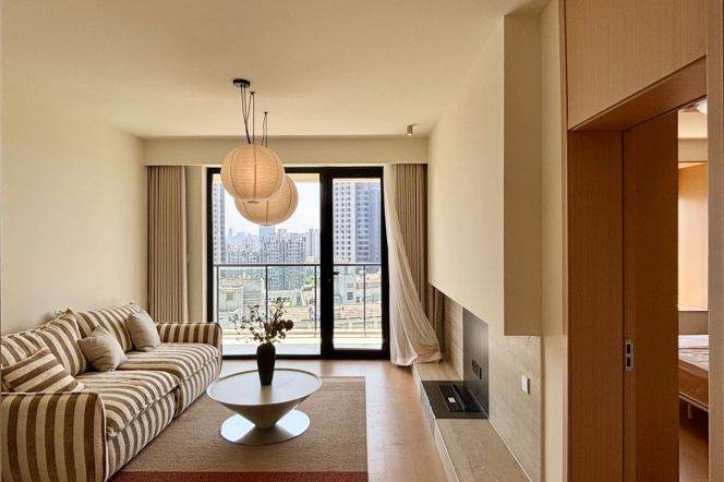 2Bedrooms 2Baths Apt/Modern&Bright /L11/15 Shanghai West Railway Station/open balcony