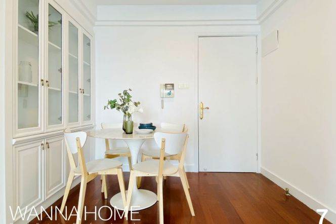 Good Quality Compound/Xujiahui CBD/Stadium/Balcony/Large Storages/Cozy1br