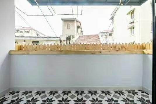 IAPM wall heat bright 2brs/2lv/2bt apt wt balcony; L1/10/12