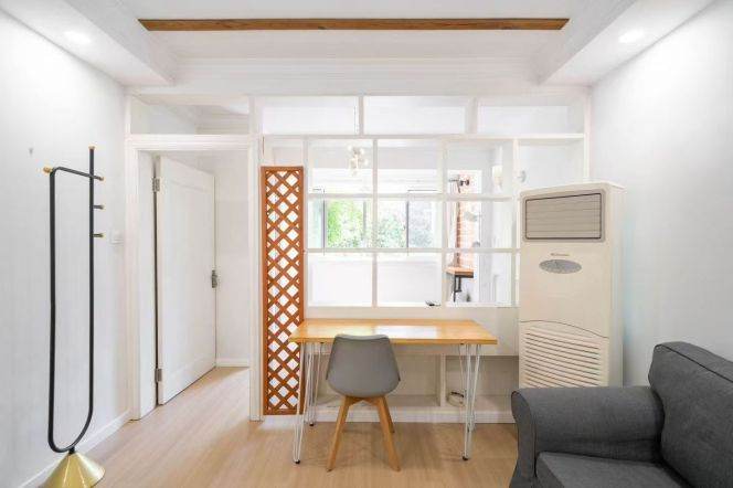 West Nanjing rd 1BR apartment