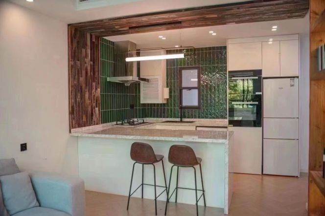 Jing'an Temple Station 1Br Line2/7/14