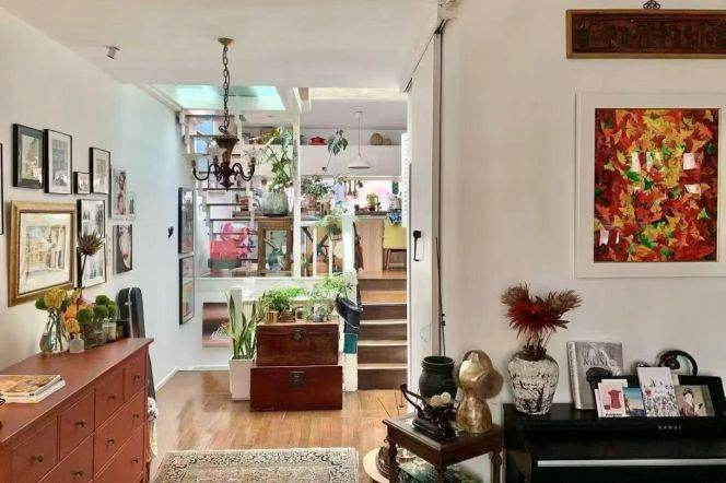 Jing'an Temple Station 2Br/2Bath with Terrace Line2/7/14