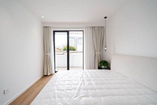 Bright 2Br+Balcony with Floor heating@ L9/12 Jiashan rd station