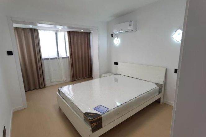 Longde rd 1BR 1LR@L11/13,all bright room/high floor/brand furniture