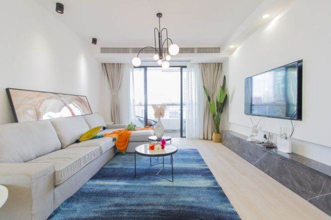 3 Brs, 2 Baths,Balcony/Floor heating/Central ac/Oven/Dish washer, 140 sqm @ West Nanjing metro L2