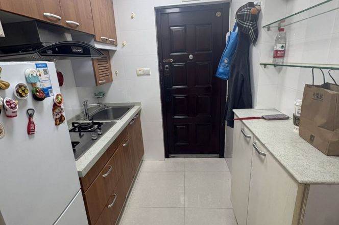 jiangsu rd 1Br/living room@L2/11