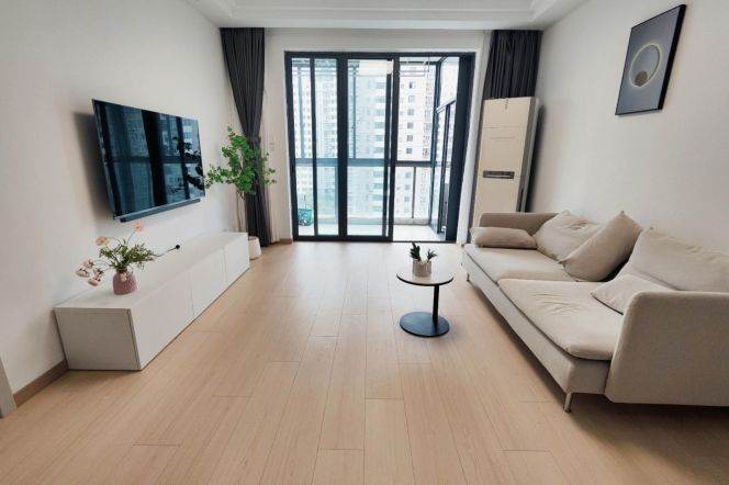 Bright 2BR 2BA w/Floor heating in Lianyang Community/Century Park
