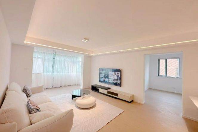 2br+1studyr, subway L4Tangqiao&L4.6Lancun , big windows, balcony,11.2k