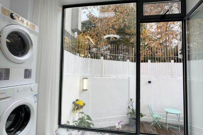 1br, big livingroom, garden, key, subway L4,6Lancun, 10k