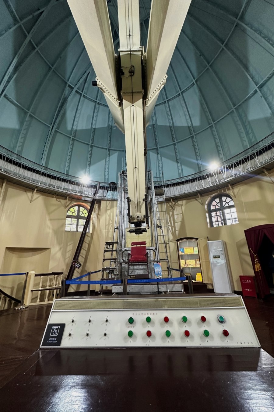 Sheshan's Hilltop Observatory Is a Quiet Half-Day Out