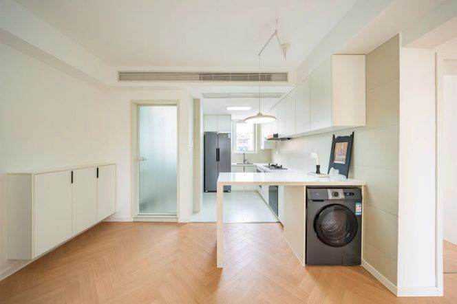 Modern 2Brs/1Lr/1Bt apt nr Hongqiao rd,M3/4/9/10