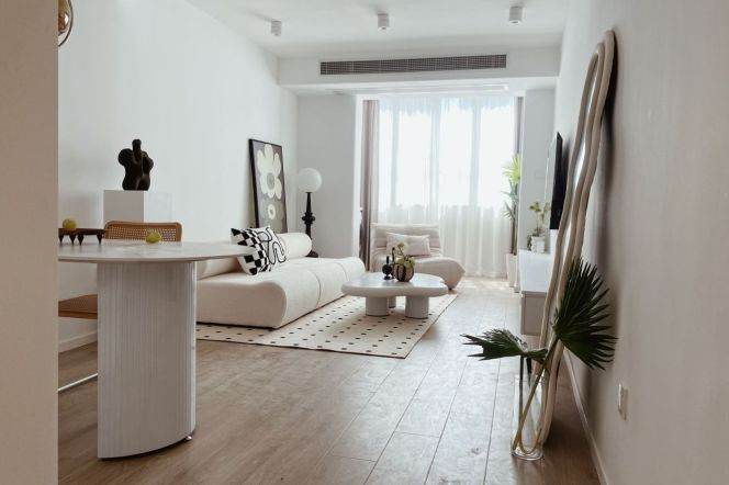 1br-Channing Branch Road – Only 4 minutes to Line 11/13 at Longde Road