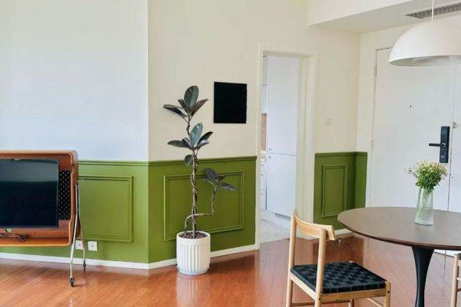 Jiaotong University elevator 2BR apartment